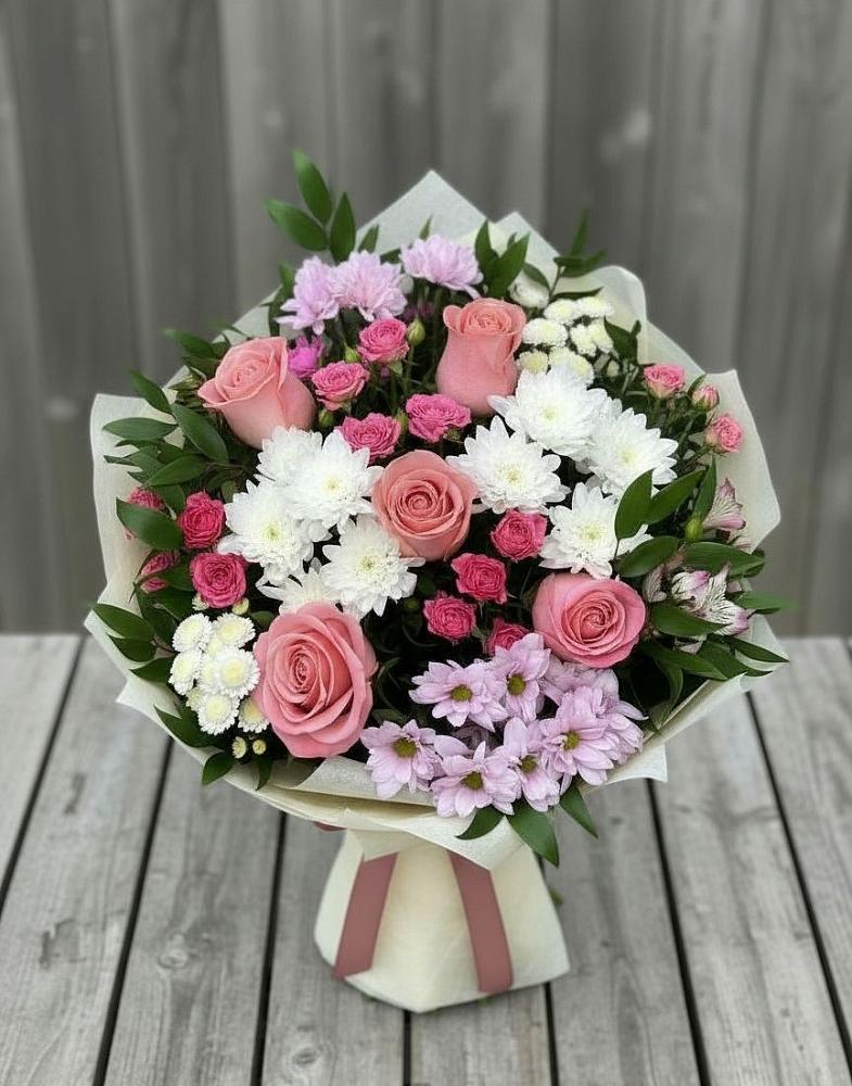 Букет цветов из: Альстромерии, Гвоздики, Розы и Хризантемы в Новая Мельница