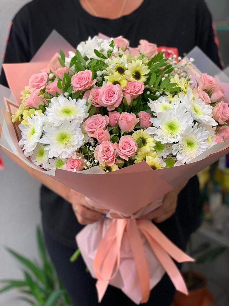Букет цветов из: Розы и Хризантемы в Новая Мельница