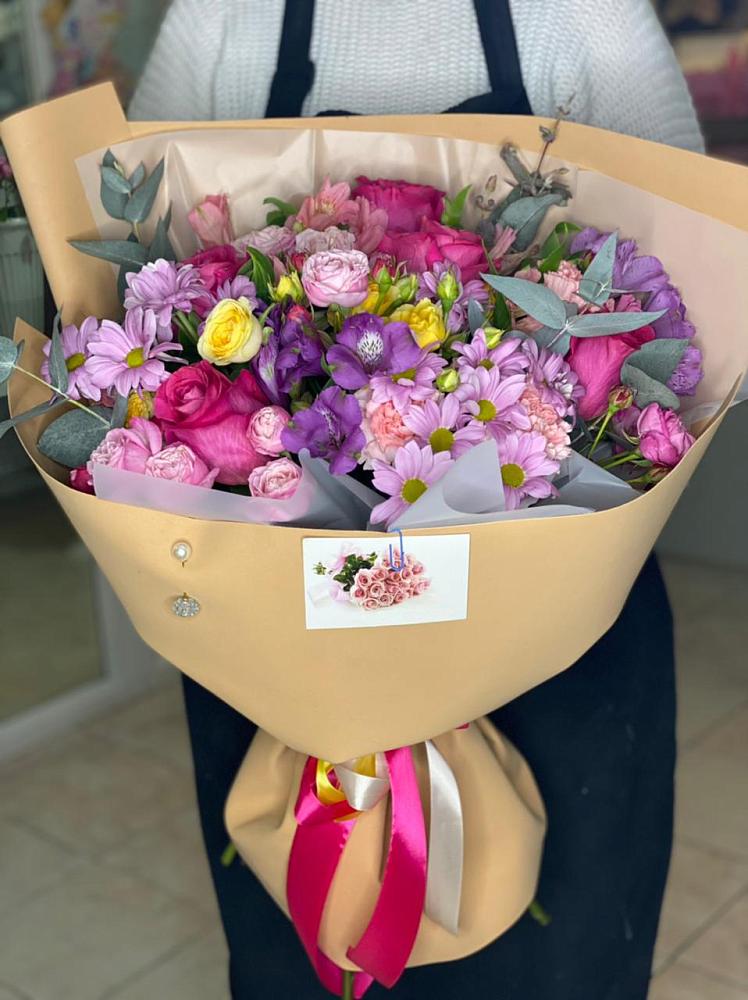 Букет цветов из: Хризантемы, Гвоздики и Альстромерии в Новая Мельница