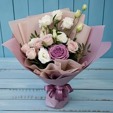 Букет цветов из:  Розы и Лизиантусы в Новая Мельница