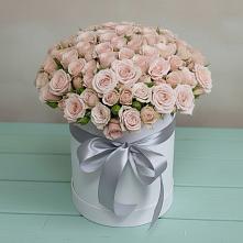 Цветочная композиция из Розы в шляпной коробке в Новая Мельница