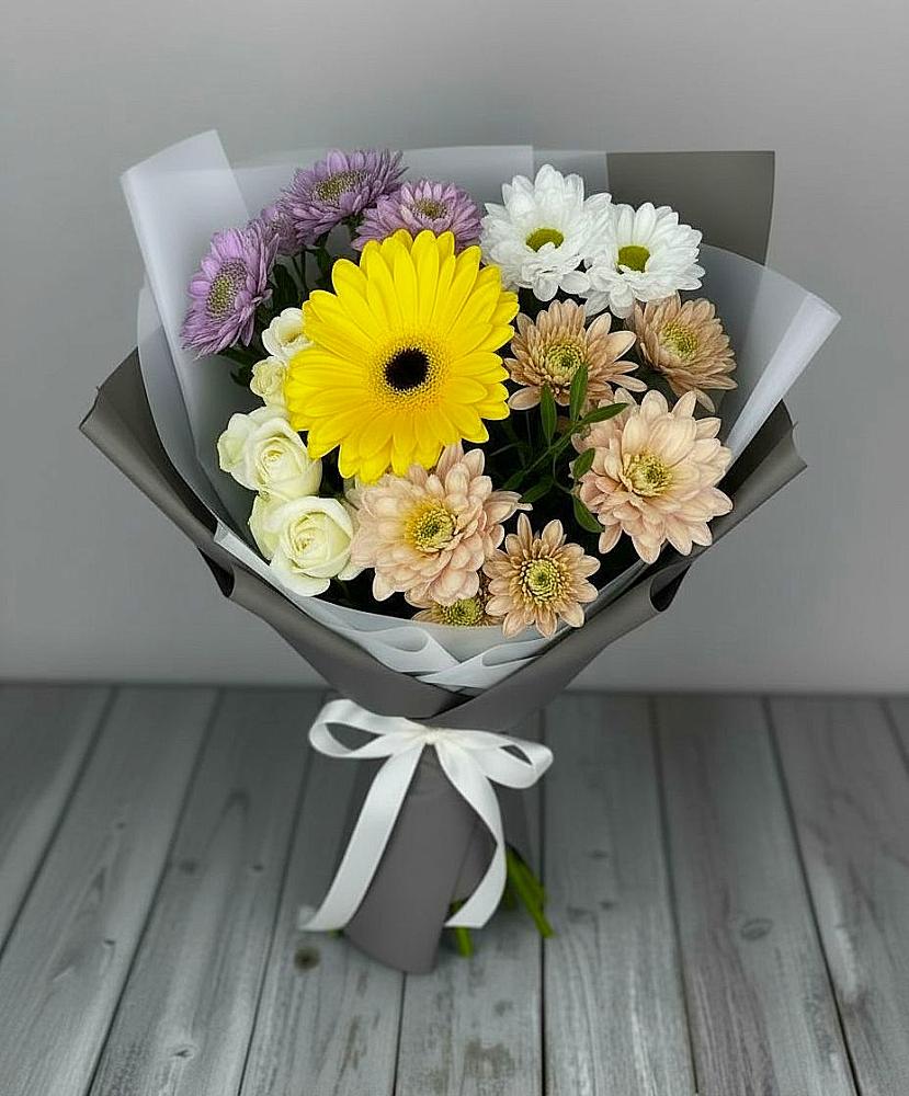 Букет цветов из: Розы, Герберы и Хризантемы в Новая Мельница