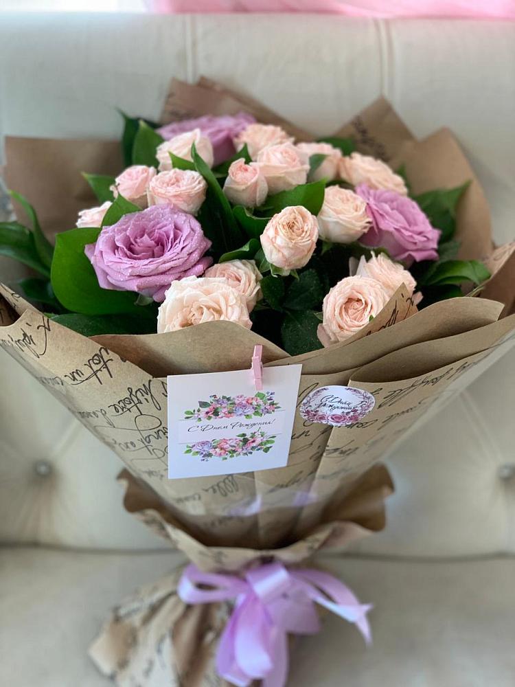 Букет цветов из: Розы в Новая Мельница