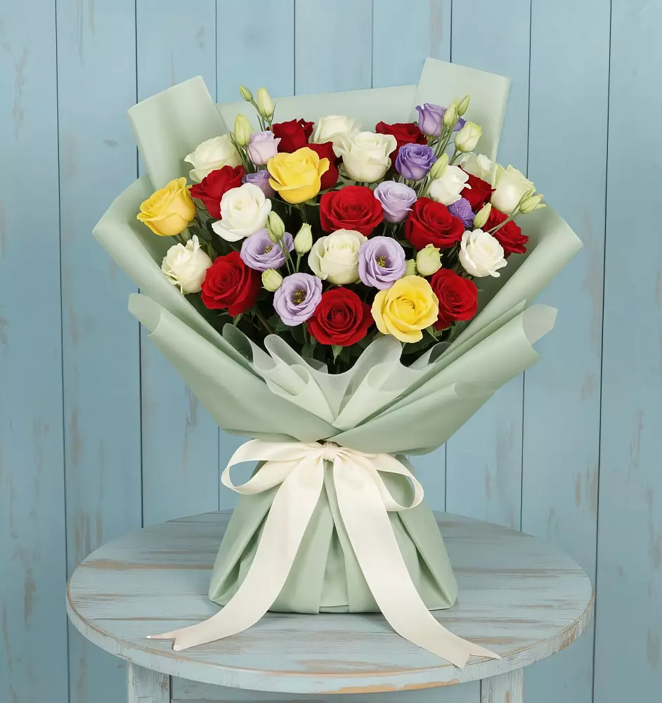 Букет цветов из: Розы в Новая Мельница